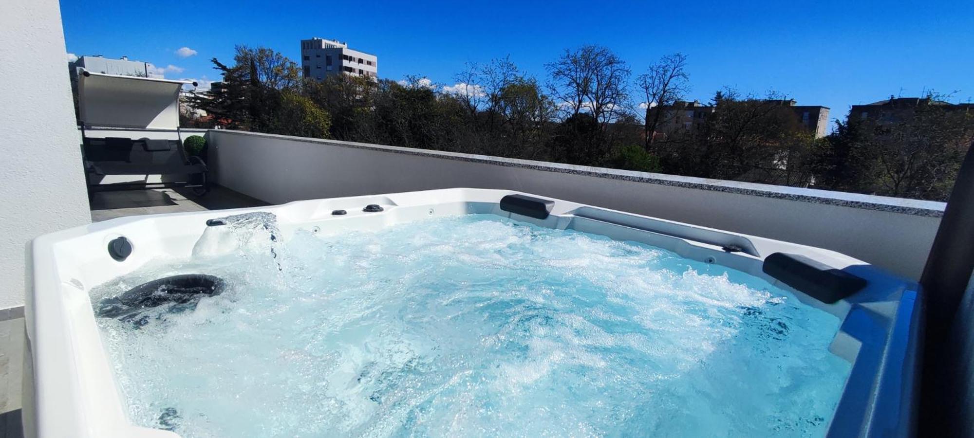 Villa Miema With Jacuzzi Zadar Ngoại thất bức ảnh